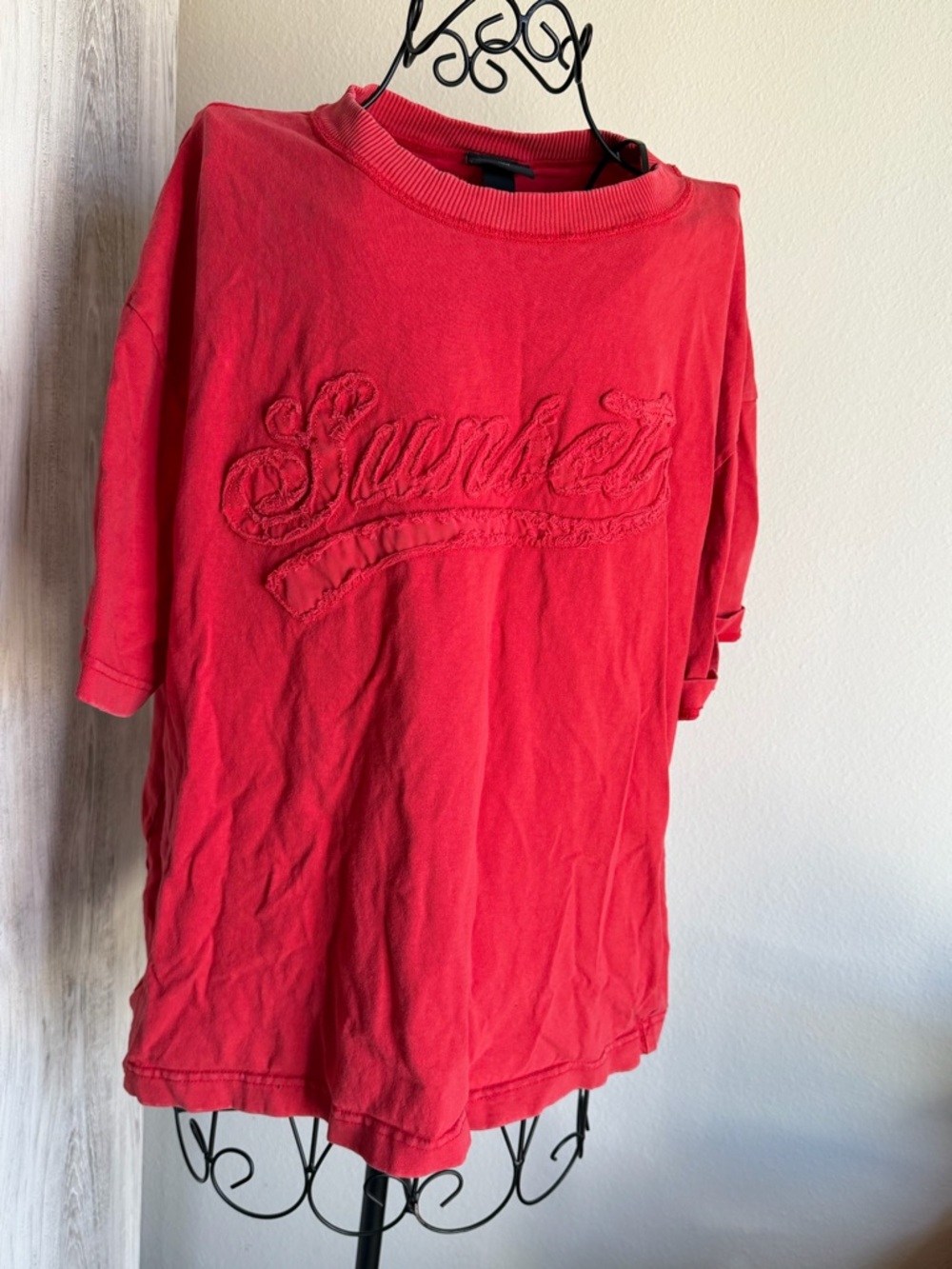 Mens H&M Red Embroidered Graphic Tee